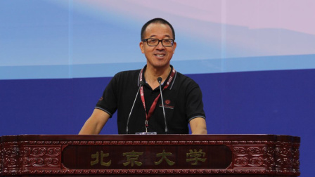 俞敏洪称宁愿当没钱的流浪汉，网友：你现在就可以把钱给我去流浪