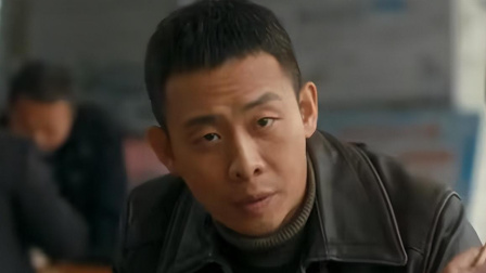 张译拍戏惹争议！19个工作人员随行左右服侍，被质疑耍大牌
