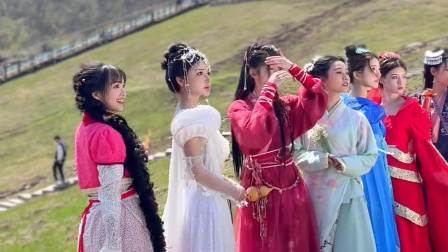一众网红重现经典剧目《仙剑奇侠传》，颜值拉满，直逼原班人马