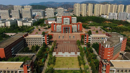 大学生被导师压榨致自杀？警方辟谣：男子因情感纠纷自杀身亡